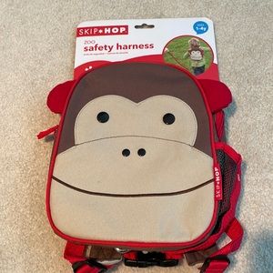 Skip hop safety harness backpack
